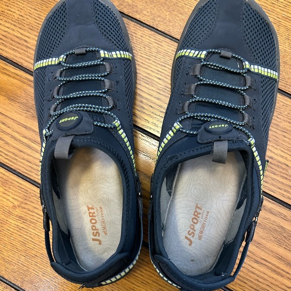 Black and Green JSPORT Sneakers - Picture 4 of 6